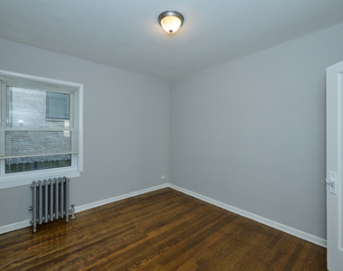 6322 N Albany Avenue - Photo Thumbnail 8