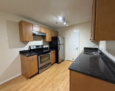 1330 Brook Street - Photo Thumbnail 4