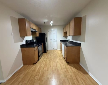 1330 Brook Street - Photo Thumbnail 3