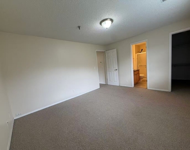 1330 Brook Street - Photo Thumbnail 13