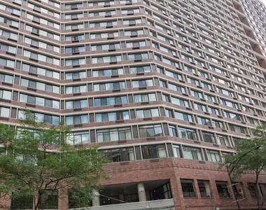 211 E Ohio Street - Photo Thumbnail 1