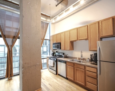 1645 W Ogden Avenue - Photo Thumbnail 5