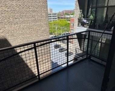 1224 W Van Buren Street - Photo Thumbnail 13