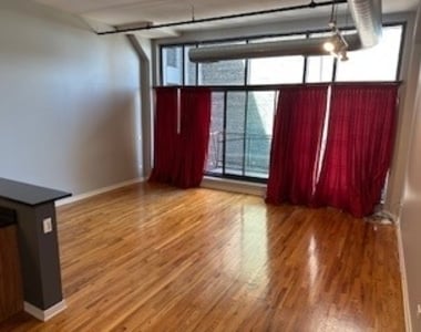 1224 W Van Buren Street - Photo Thumbnail 7