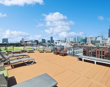 1224 W Van Buren Street - Photo Thumbnail 16