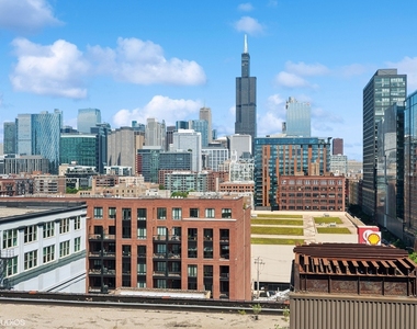 1224 W Van Buren Street - Photo Thumbnail 17