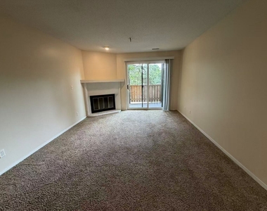 1340 Brook Street - Photo Thumbnail 8