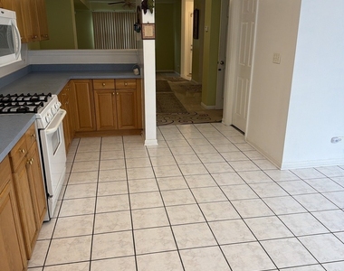 4100 W Cermak Road - Photo Thumbnail 9