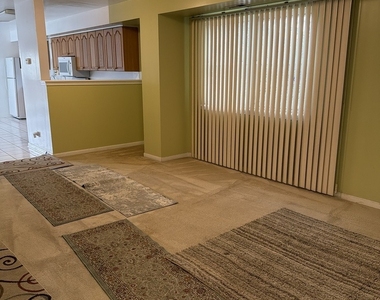 4100 W Cermak Road - Photo Thumbnail 3