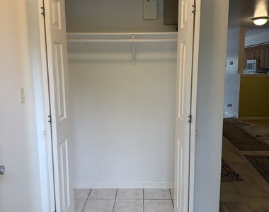 4100 W Cermak Road - Photo Thumbnail 1