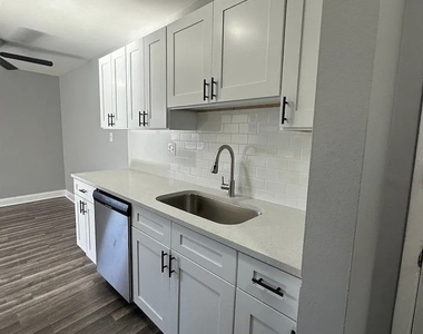 151 W 63rd Street - Photo Thumbnail 3