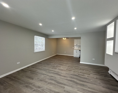151 W 63rd Street - Photo Thumbnail 2
