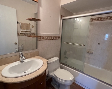 607 Quincy Bridge Lane - Photo Thumbnail 6