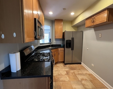 607 Quincy Bridge Lane - Photo Thumbnail 3