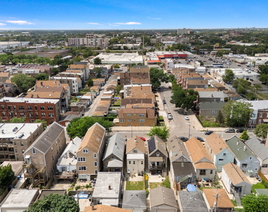 2237 S Oakley Avenue - Photo Thumbnail 1