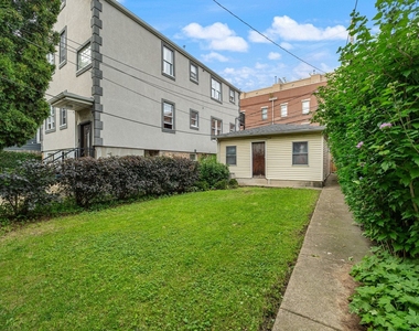 1730 W Fletcher Street - Photo Thumbnail 13