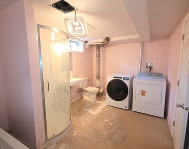 1207 W Main Street - Photo Thumbnail 10