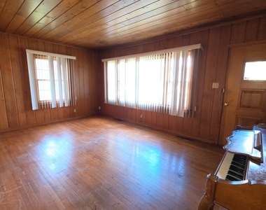 1207 W Main Street - Photo Thumbnail 6
