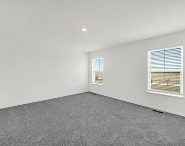 349 Danforth Drive - Photo Thumbnail 12