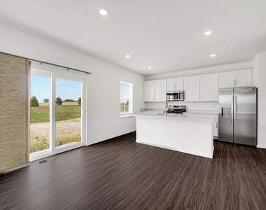 349 Danforth Drive - Photo Thumbnail 4