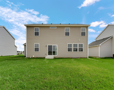 349 Danforth Drive - Photo Thumbnail 21