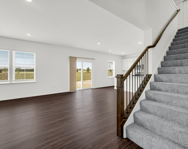 349 Danforth Drive - Photo Thumbnail 2