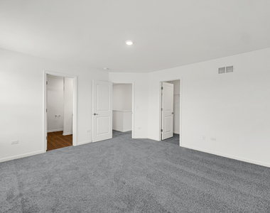 349 Danforth Drive - Photo Thumbnail 13