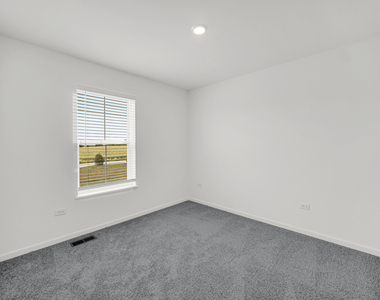 349 Danforth Drive - Photo Thumbnail 11