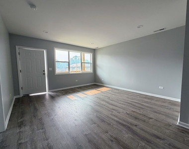 311 S Lodge Lane - Photo Thumbnail 1