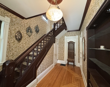 502 E Washington Street - Photo Thumbnail 17
