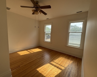 502 E Washington Street - Photo Thumbnail 11