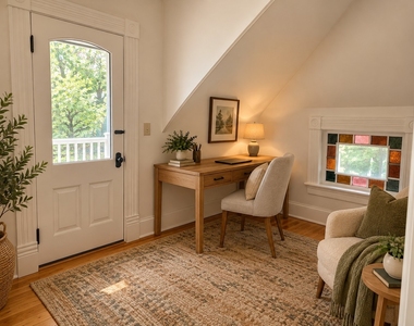 502 E Washington Street - Photo Thumbnail 12