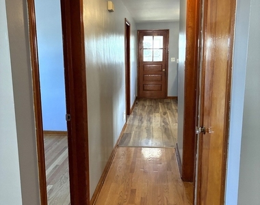 2312 Division Street - Photo Thumbnail 4