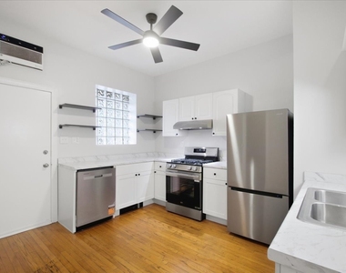 2438 W Chicago Avenue - Photo Thumbnail 3