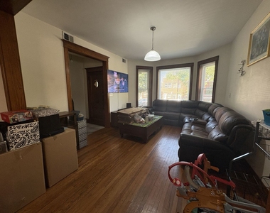 3341 W Evergreen Avenue - Photo Thumbnail 4