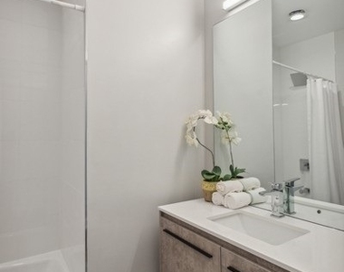 4824 S Champlain Avenue - Photo Thumbnail 25