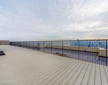 2800 N Lake Shore Drive - Photo Thumbnail 24