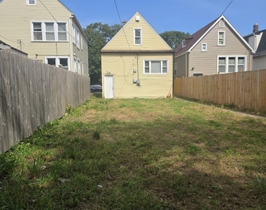 309 E 120th Place - Photo Thumbnail 10