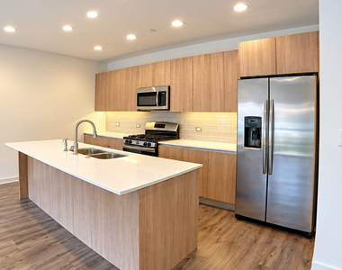 8467 Grand Avenue - Photo Thumbnail 7
