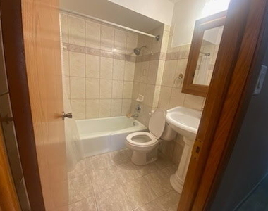 7816 W 79 Place - Photo Thumbnail 10