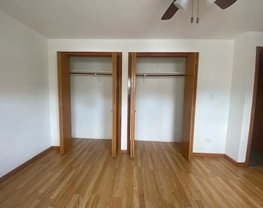 7816 W 79 Place - Photo Thumbnail 7