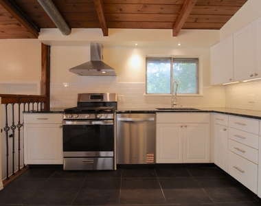 956 Deerfield Road - Photo Thumbnail 12