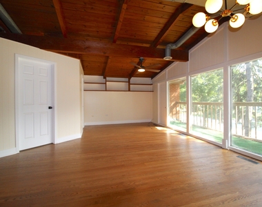 956 Deerfield Road - Photo Thumbnail 2