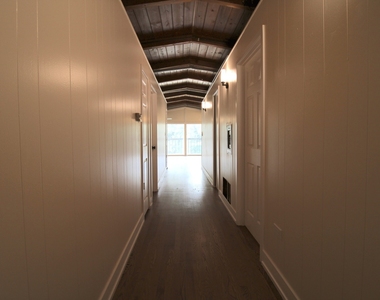 956 Deerfield Road - Photo Thumbnail 18
