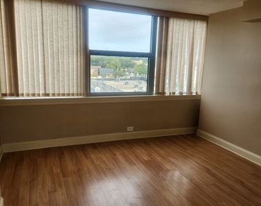 7234 W North Avenue - Photo Thumbnail 14