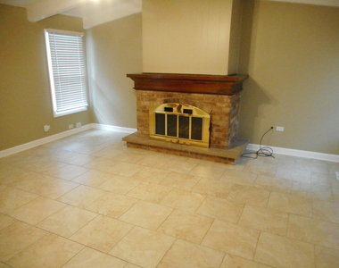 207 Downing Drive - Photo Thumbnail 3