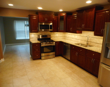 207 Downing Drive - Photo Thumbnail 1