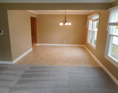 207 Downing Drive - Photo Thumbnail 6