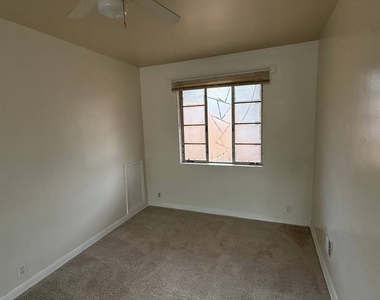 1014 Edwards Street - Photo Thumbnail 10