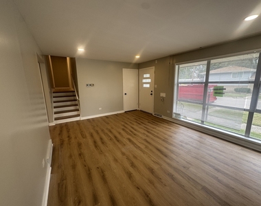 14700 Avalon Avenue - Photo Thumbnail 4
